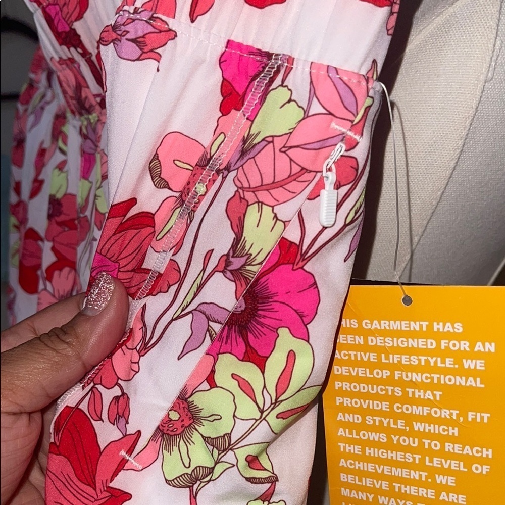 Floral Women's Shorts - Pink and Green - Picture 7 of 9